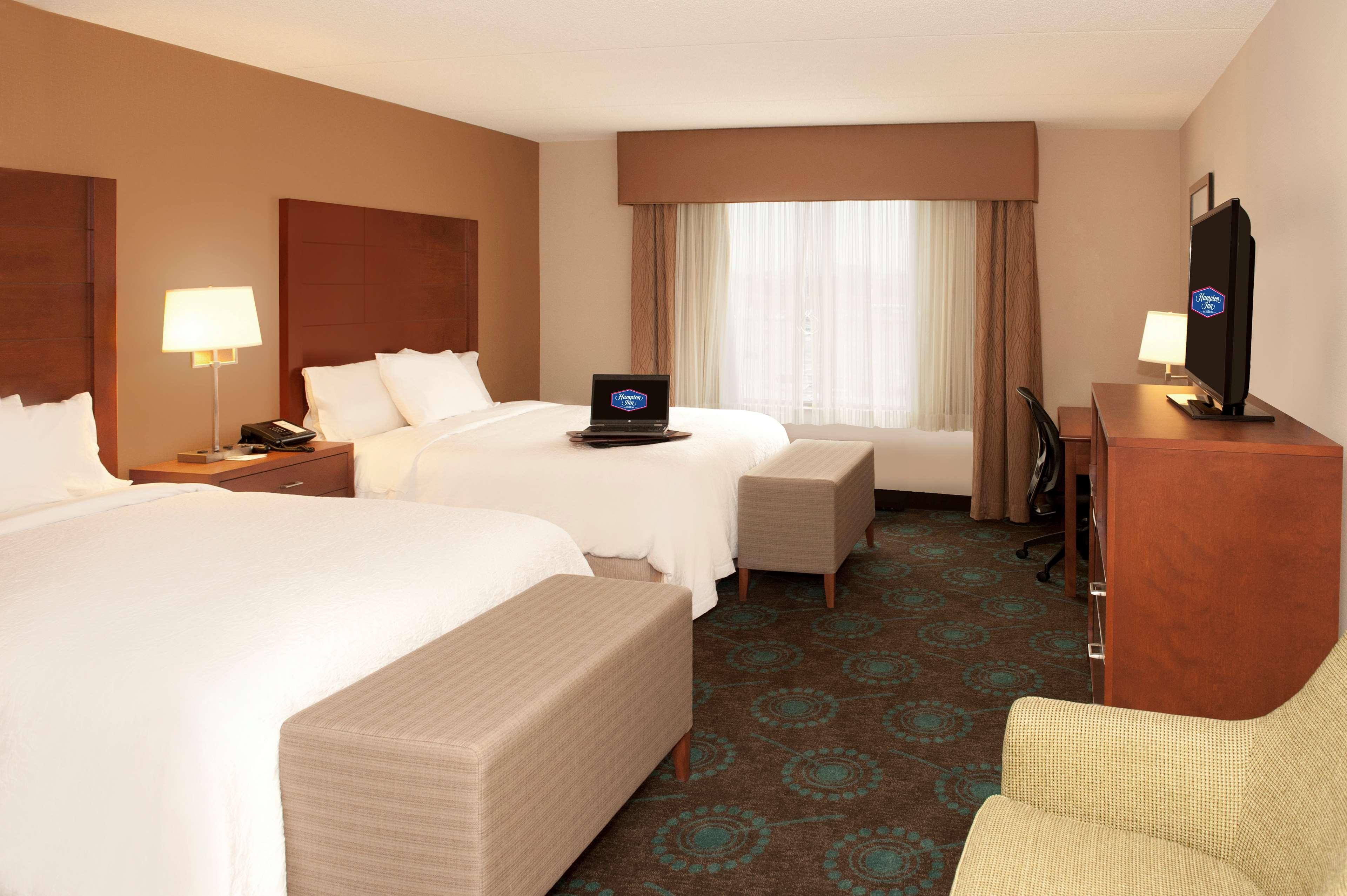 Hampton Inn By Hilton Brampton - Toronto Экстерьер фото