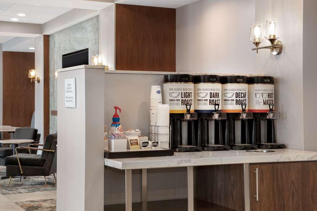 Hampton Inn By Hilton Brampton - Toronto Ресторан фото