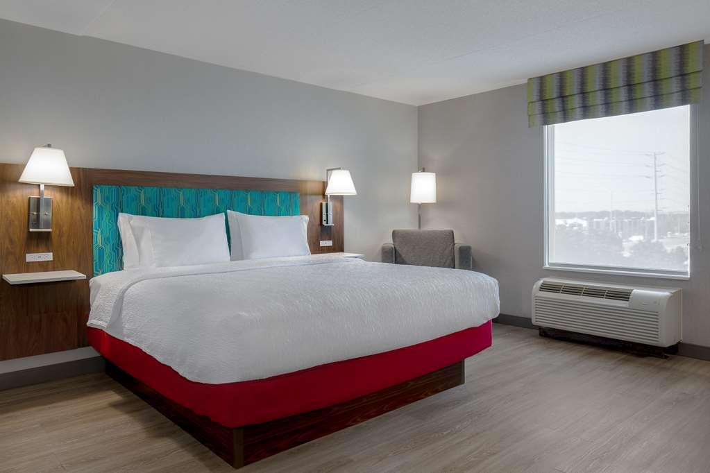 Hampton Inn By Hilton Brampton - Toronto Номер фото